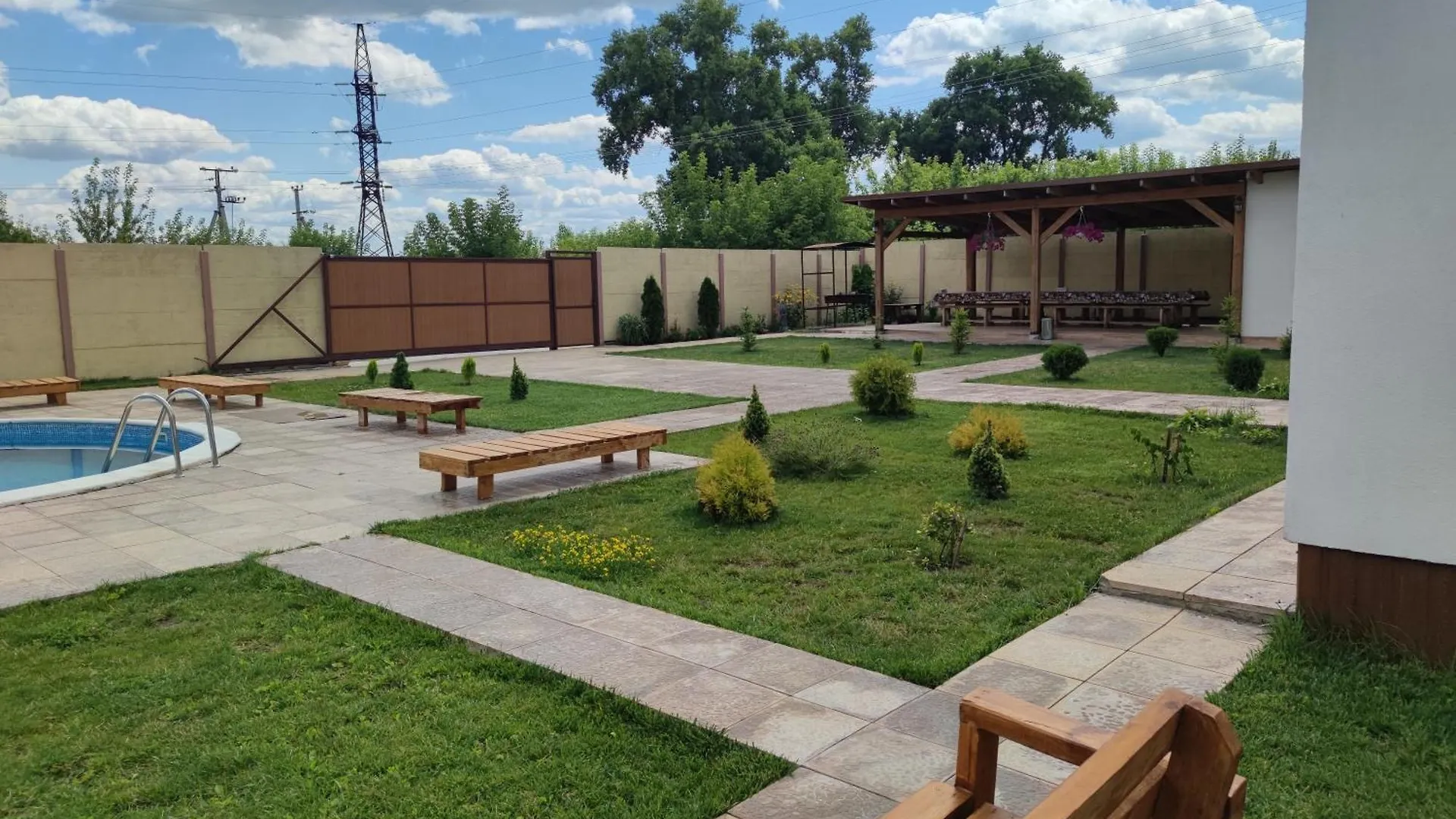 Holiday home Будинок Де Є Басейн Та Дві Бесідки Чан Джакузі Boryspil Ukraine